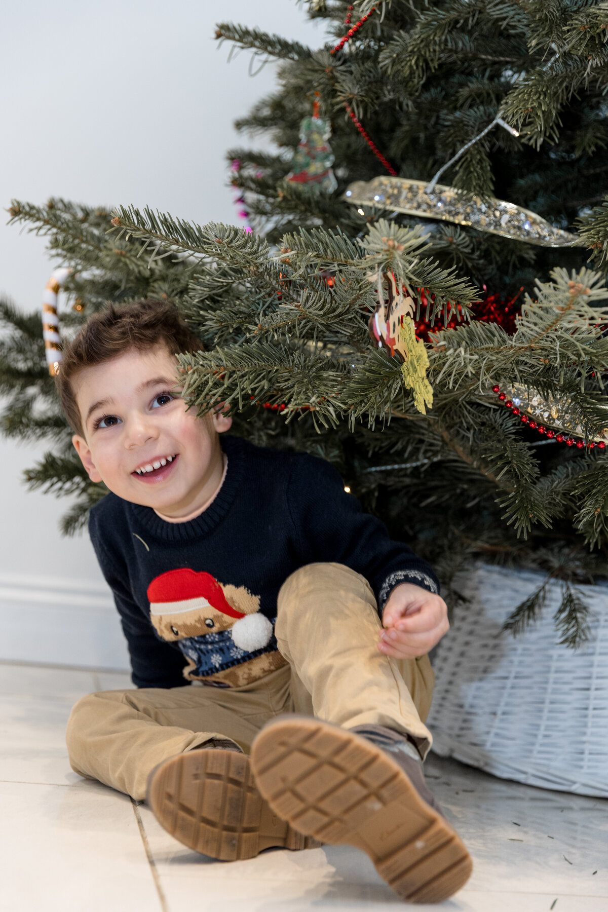 Lifestyle in-home family photoshoots at home
