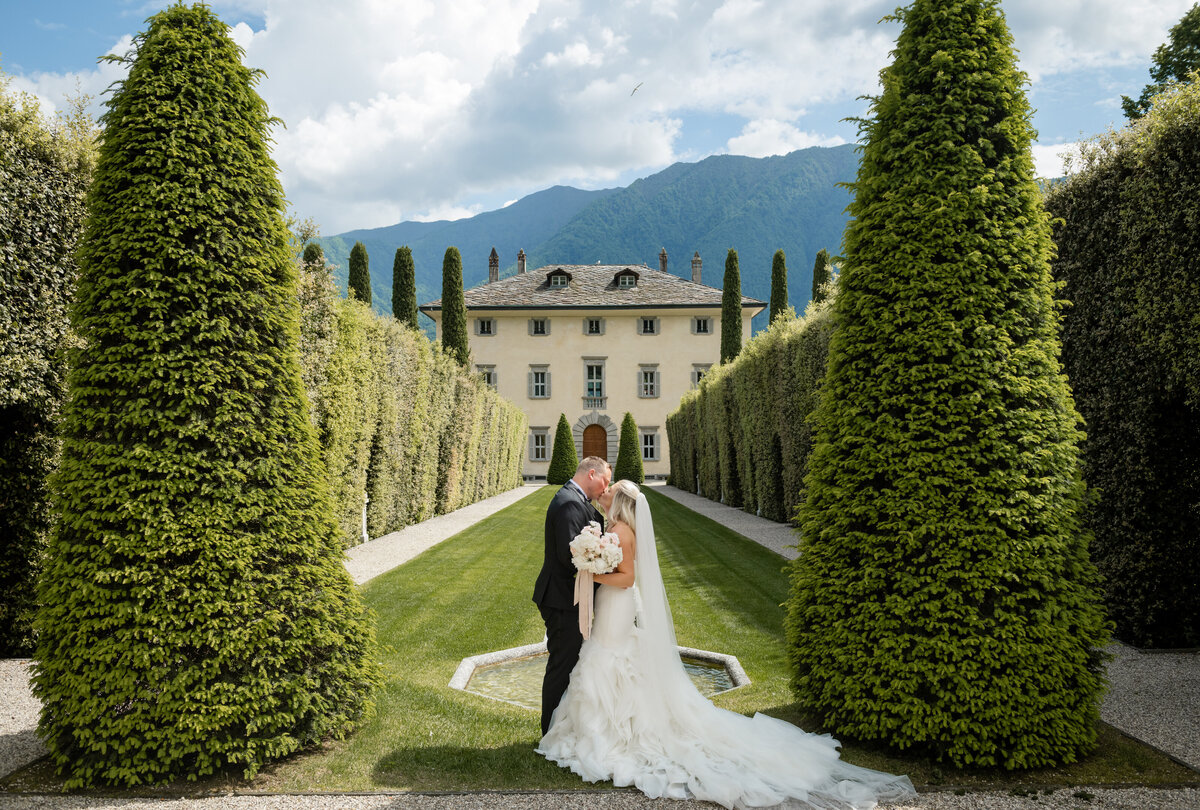 Lake-Como-Darden-Wedding-Sneaks-25