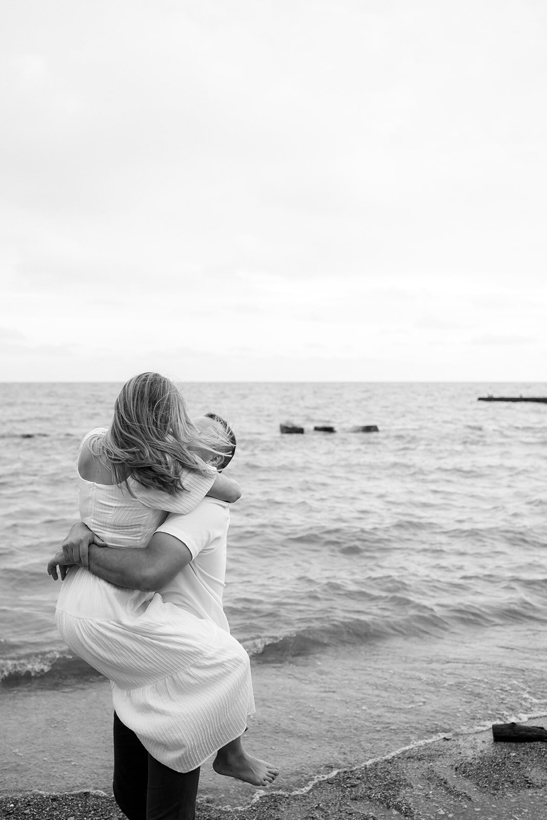Hannah+AlexEngagementSessionClevelandOhioGinaMariePrestiPhotography.jpg-7
