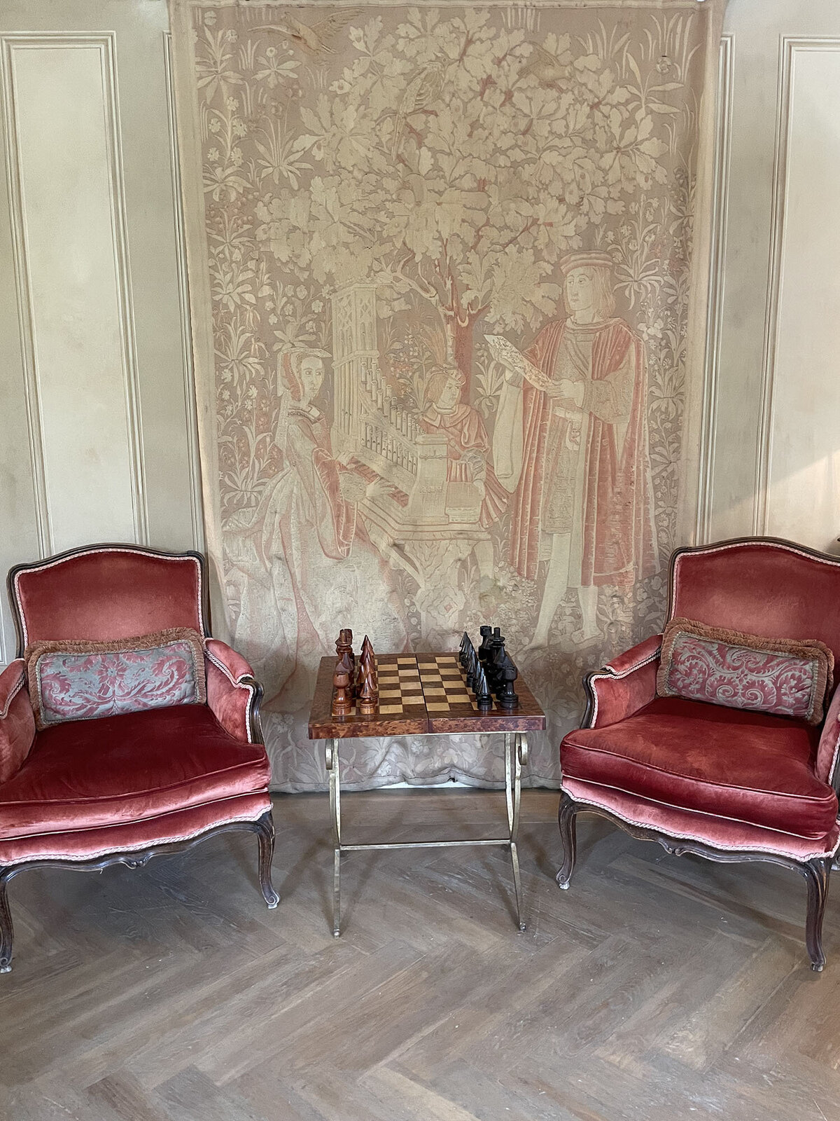 Borgo-Santo-Pietro-Willow-and-Oak-Events-BTS-14