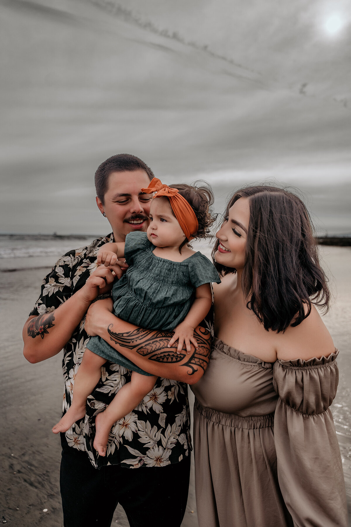 sealbeach-family-photo_m16