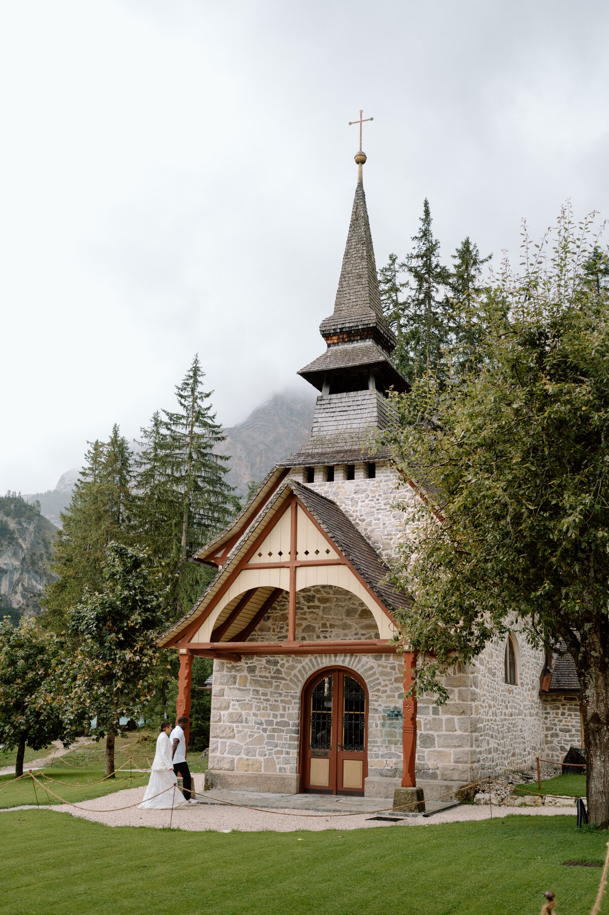 dolomitessneakpeek-22
