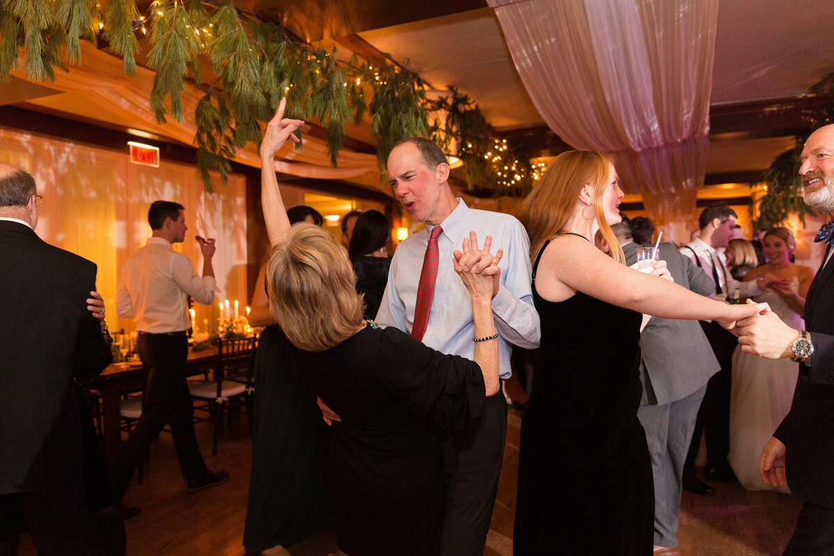Woodstock-Inn-Vermont-Winter-Wedding-109