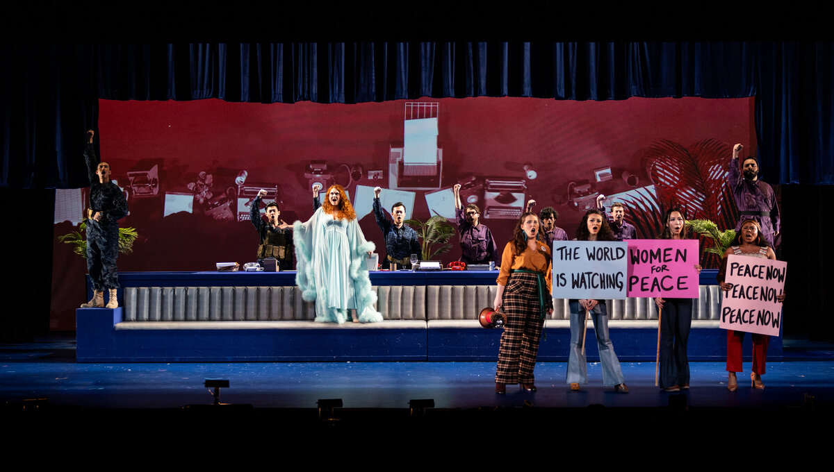 LYSISTRATA 7