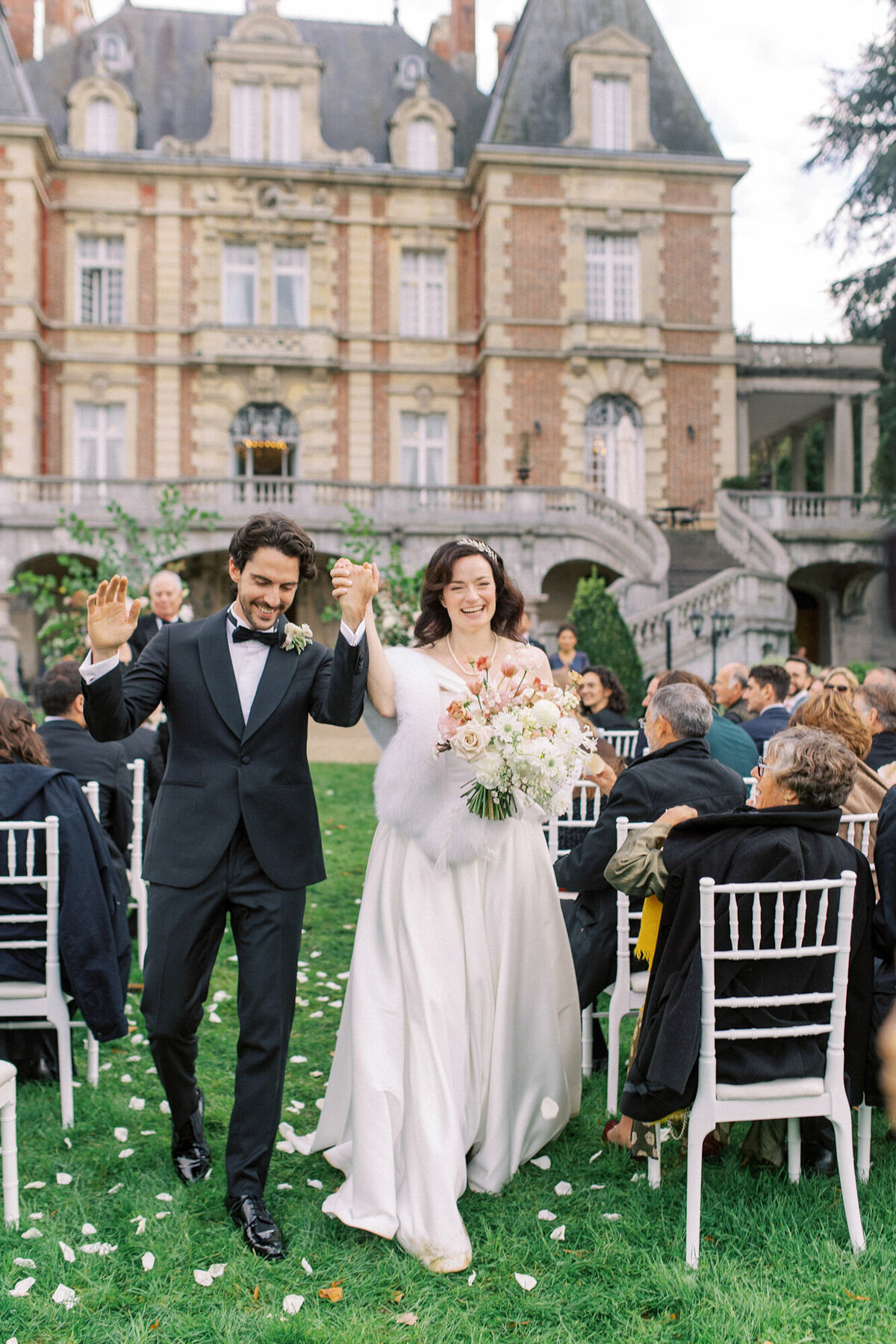 Maïlys Fortune Photography Husband Wife Wedding Weddings Photography France Switzerland Italy Timeless Dreamy Imagery Bilingual French English Destination Weddings Destination Wedding Provence French Riviera Paris Lake Como Tuscany105