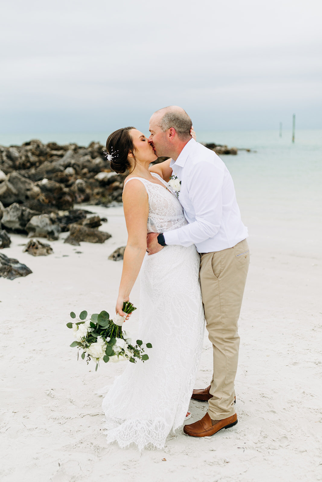 amber-mcwhorter-photo-florida-elopement-chantilly-chic-celebrations-16