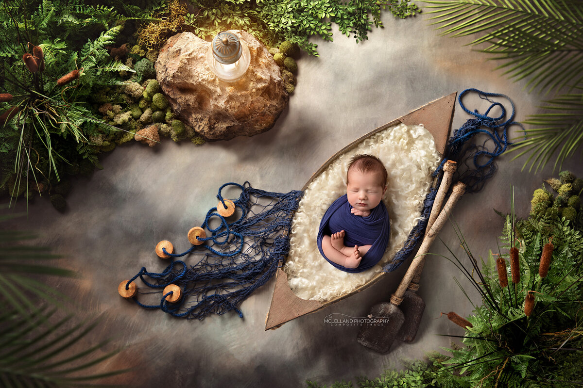 2023-08-01 - Reed's Newborn Session - Gold - 8 days (Meghan Carlin - Port Credit)Composite