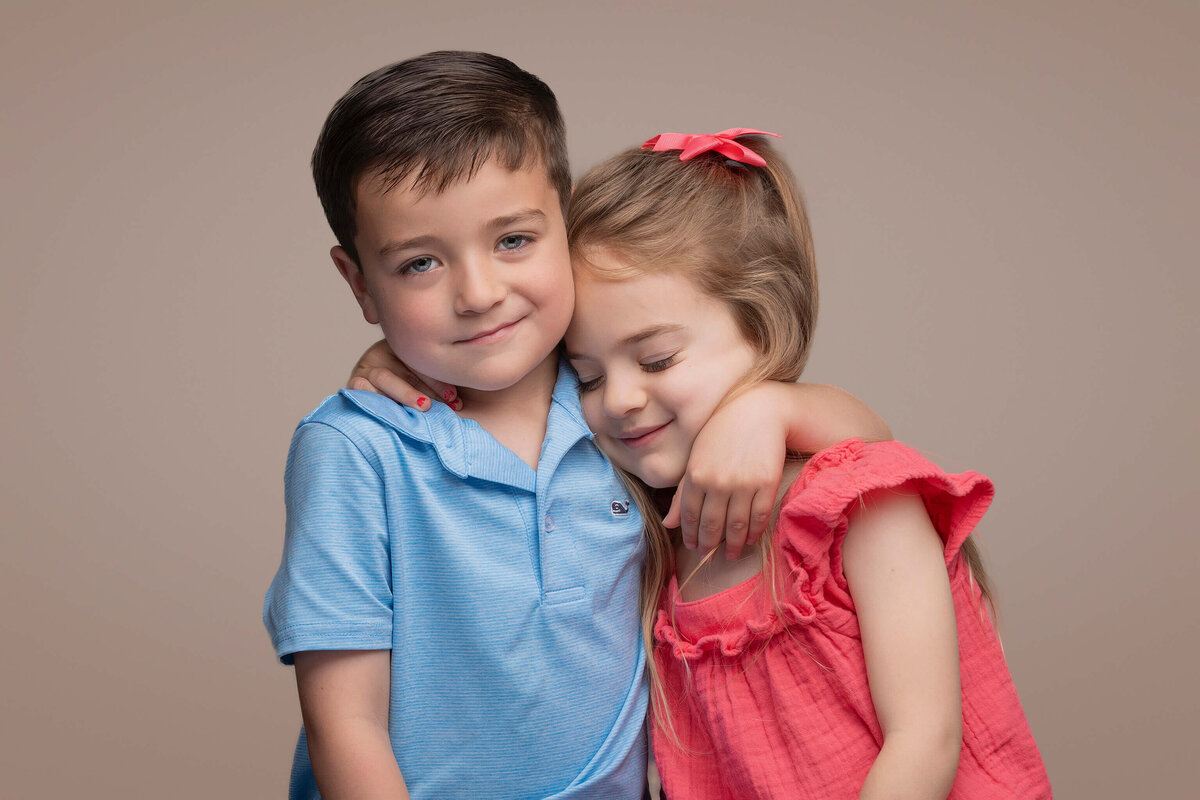 Fun Portrait Photography ideas for siblings by Kid Headshot HSV (3)