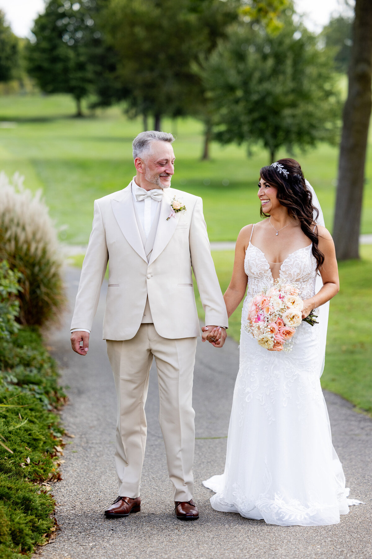 Neriphoto-Cascade-hills-Country-club-wedding-015
