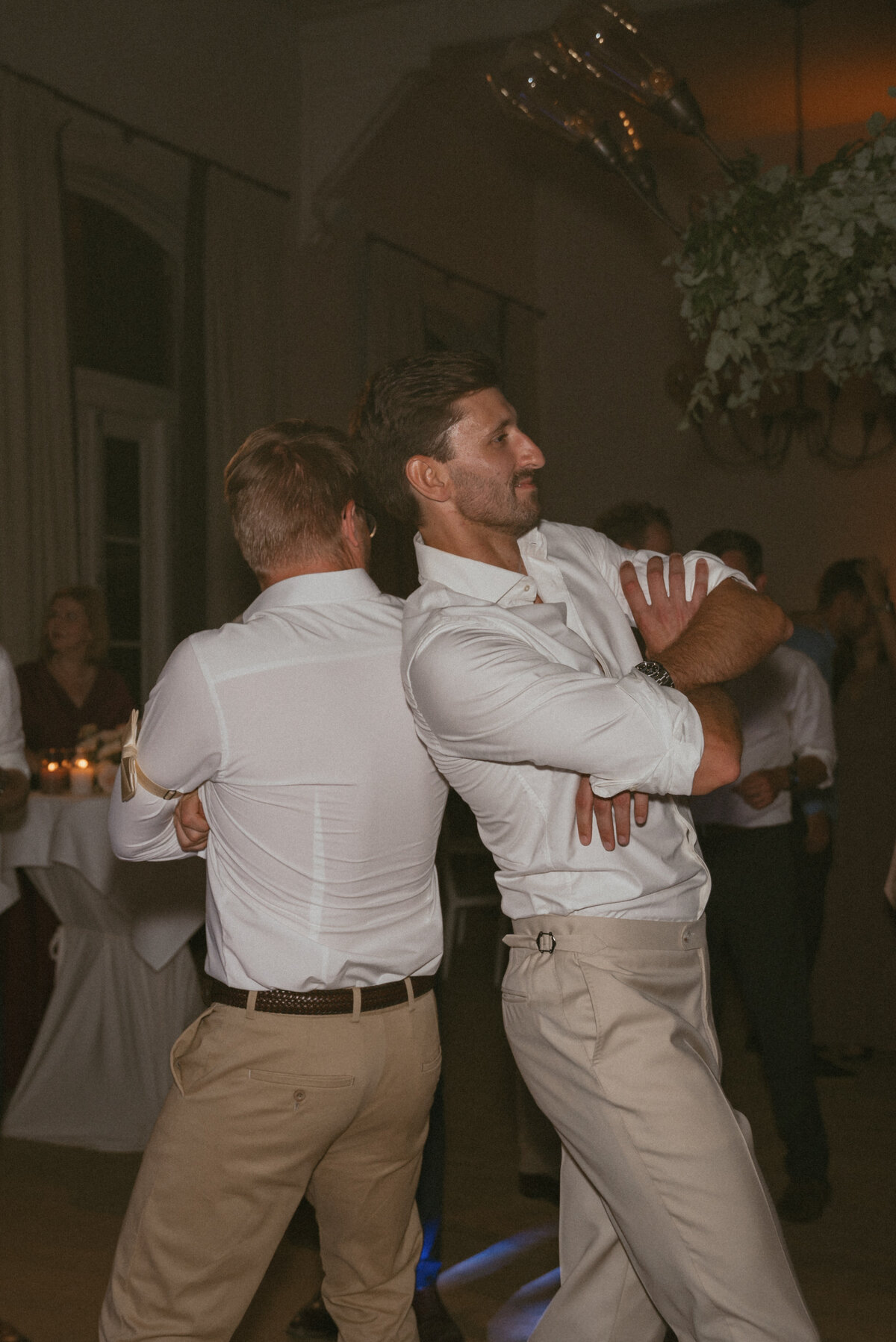 wedding-photography-oranjeriegrootwarnsborn-Landgoed-Groot-Warnsborn-amsterdam-couple-photographer-amsterdam-inhousecapture-1095