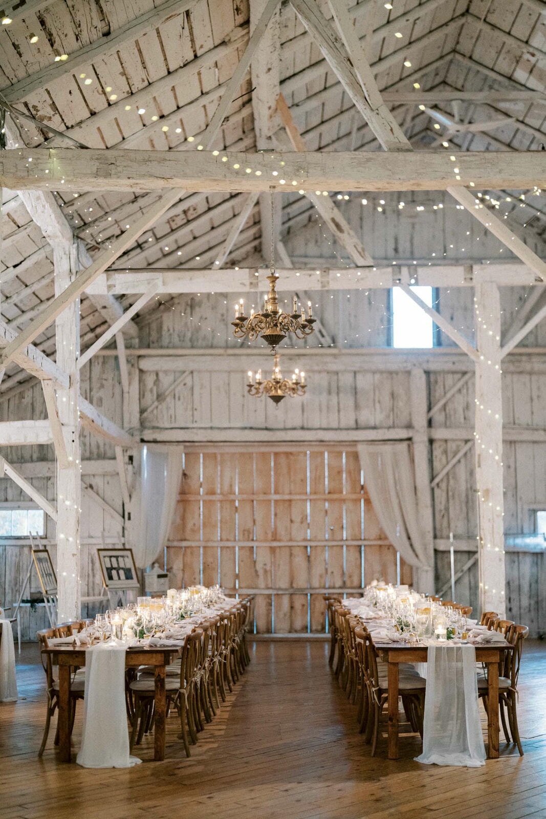 W11-Wedding-Photos-Caledon-Valley-Estate-Eleanor-and-Michael-2024-11-02-2500px-1186