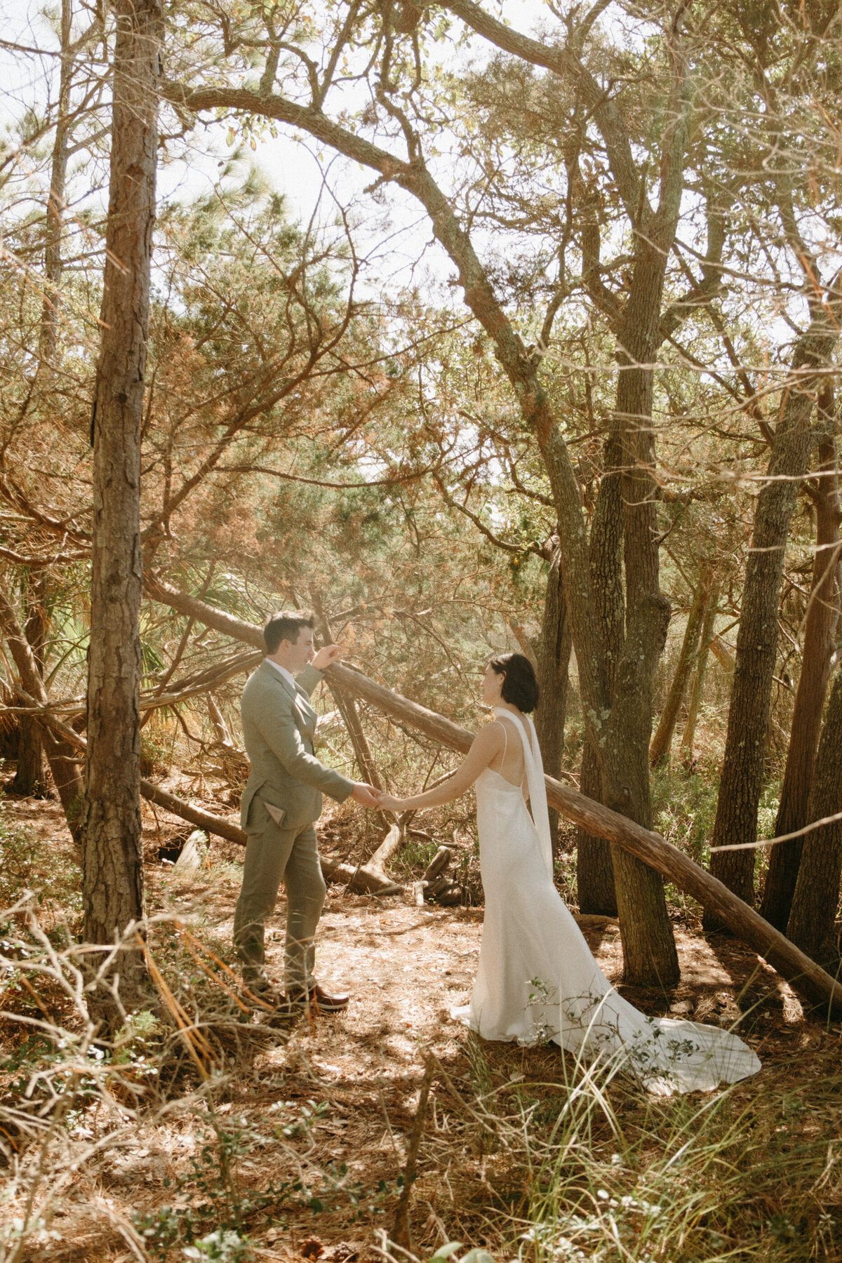 charleston-wedding-photographer-near-me-documentary-candid-wedding-photographer-south-carolina-big-day-elopement-engagement-best-photographer152