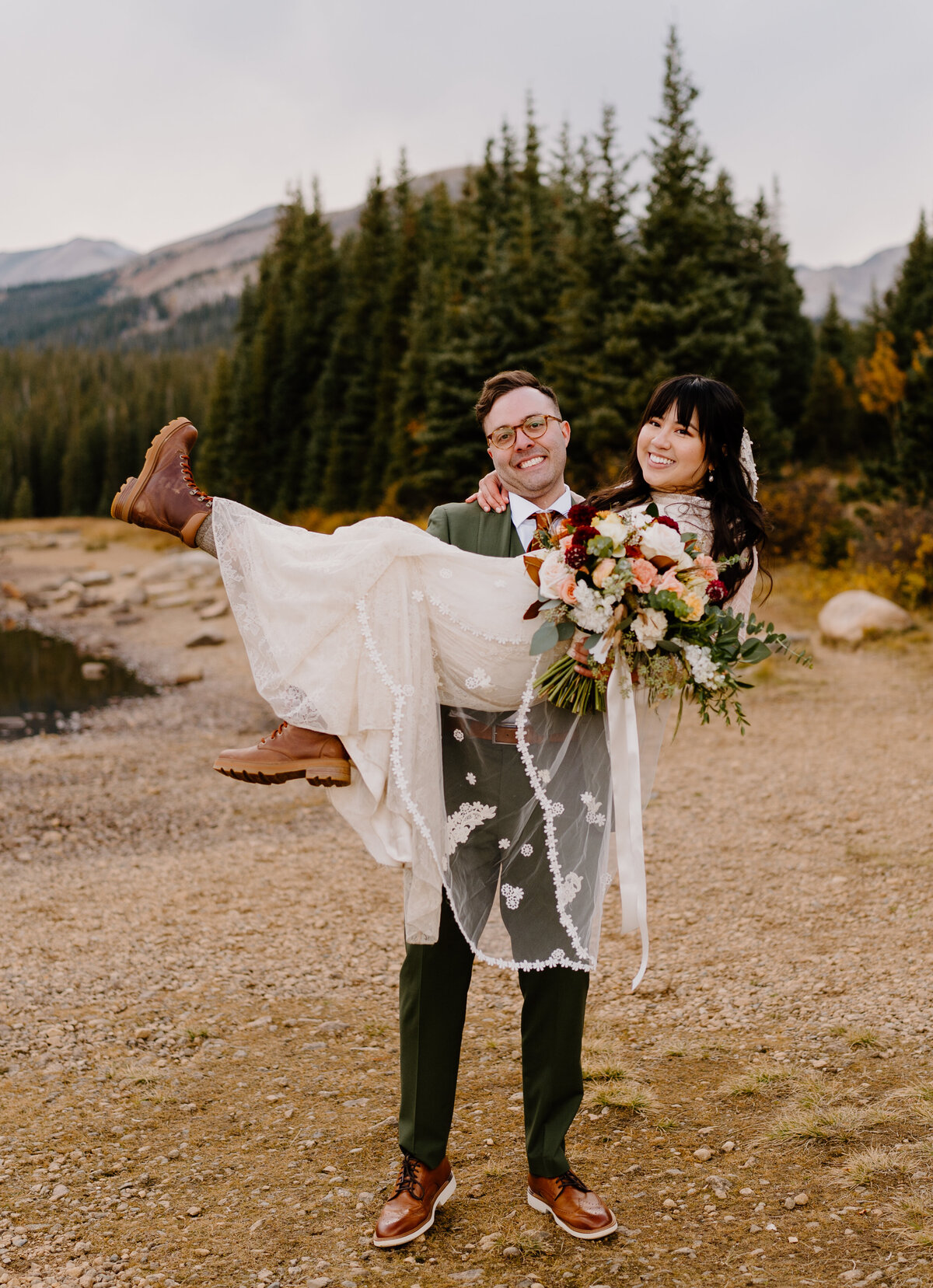 Lesley+Frank_Elopement_Sneak_Peek_10.7.22-