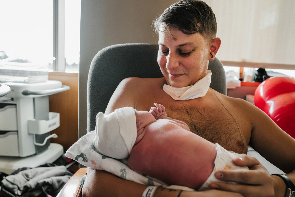 surrogate-hospital-birth-photography-e-050
