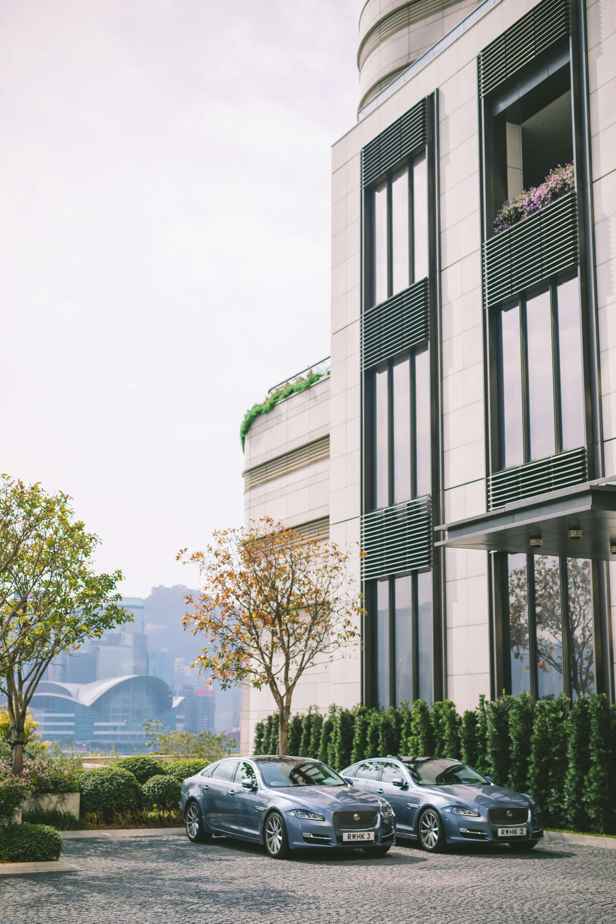 Cars in front of Rosehood Hotel