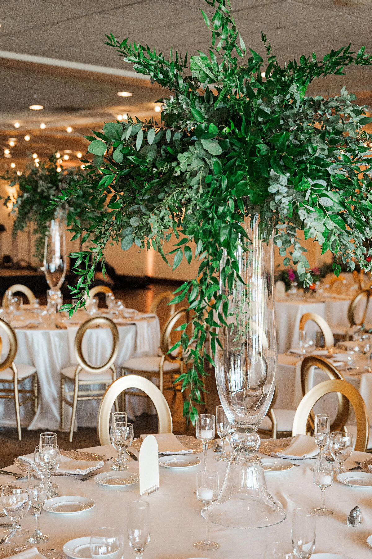 wedding reception decor at the lake club of ohio