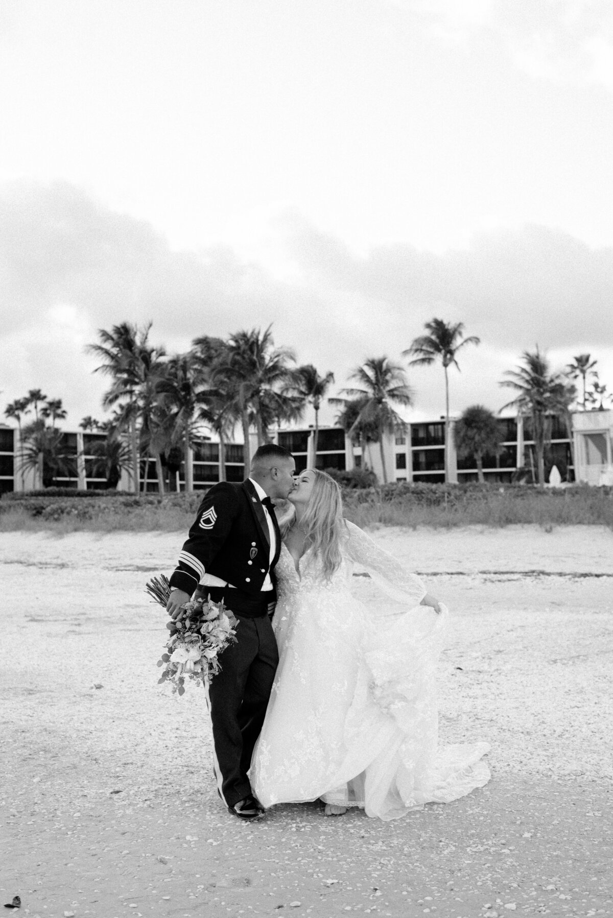 SanibelIslandFloridaWedding_TaylorNicollePhoto-86