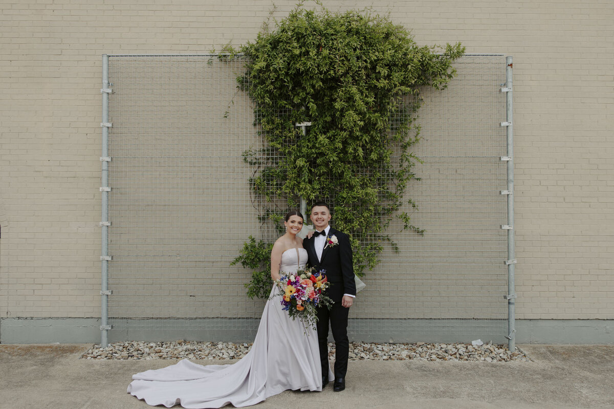earth-to-madison-dallas-wedding-photographer-for-unique-couples74