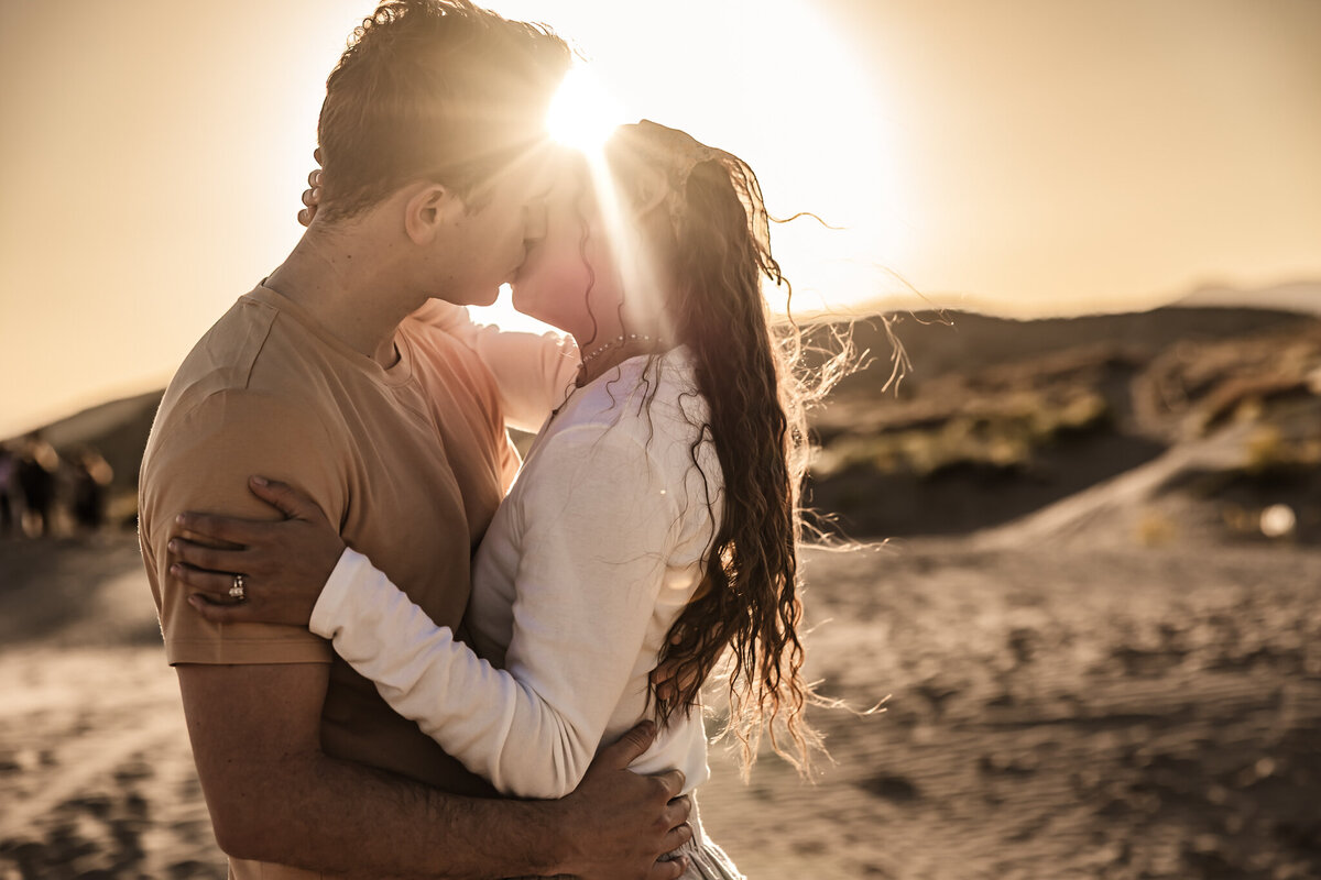 Lexi&SlatonSandDunes-17