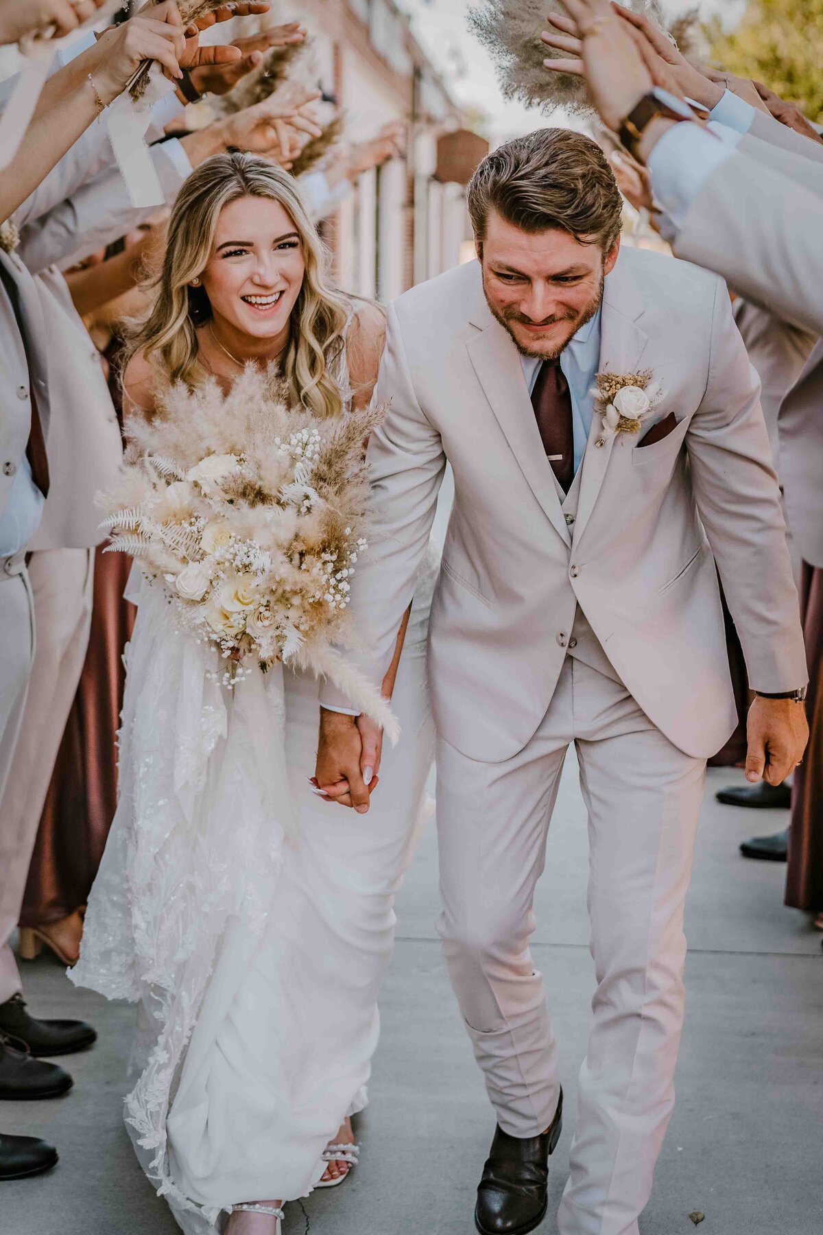 wedding-party-portraits-venue-at-the-block-florida