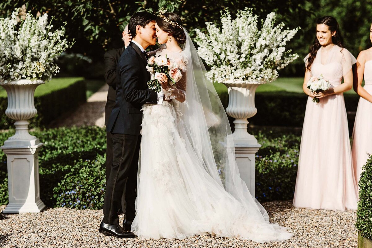 jaclyn-fisher-events-planning-timeless-summer-estate-wedding-in-philadelphia-92
