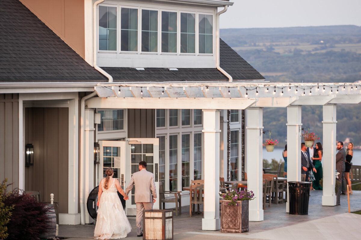 fingerlakes-wedding-photographer-into-memories-tin-barn-brewing-venue-144