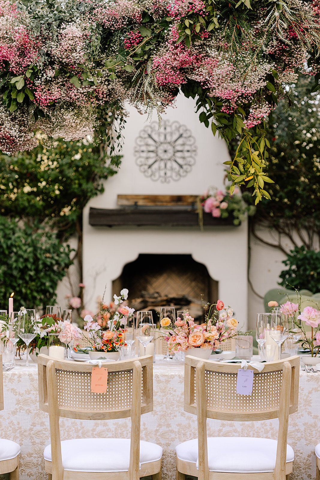 arizona-garden-wedding-placecards-tablescape
