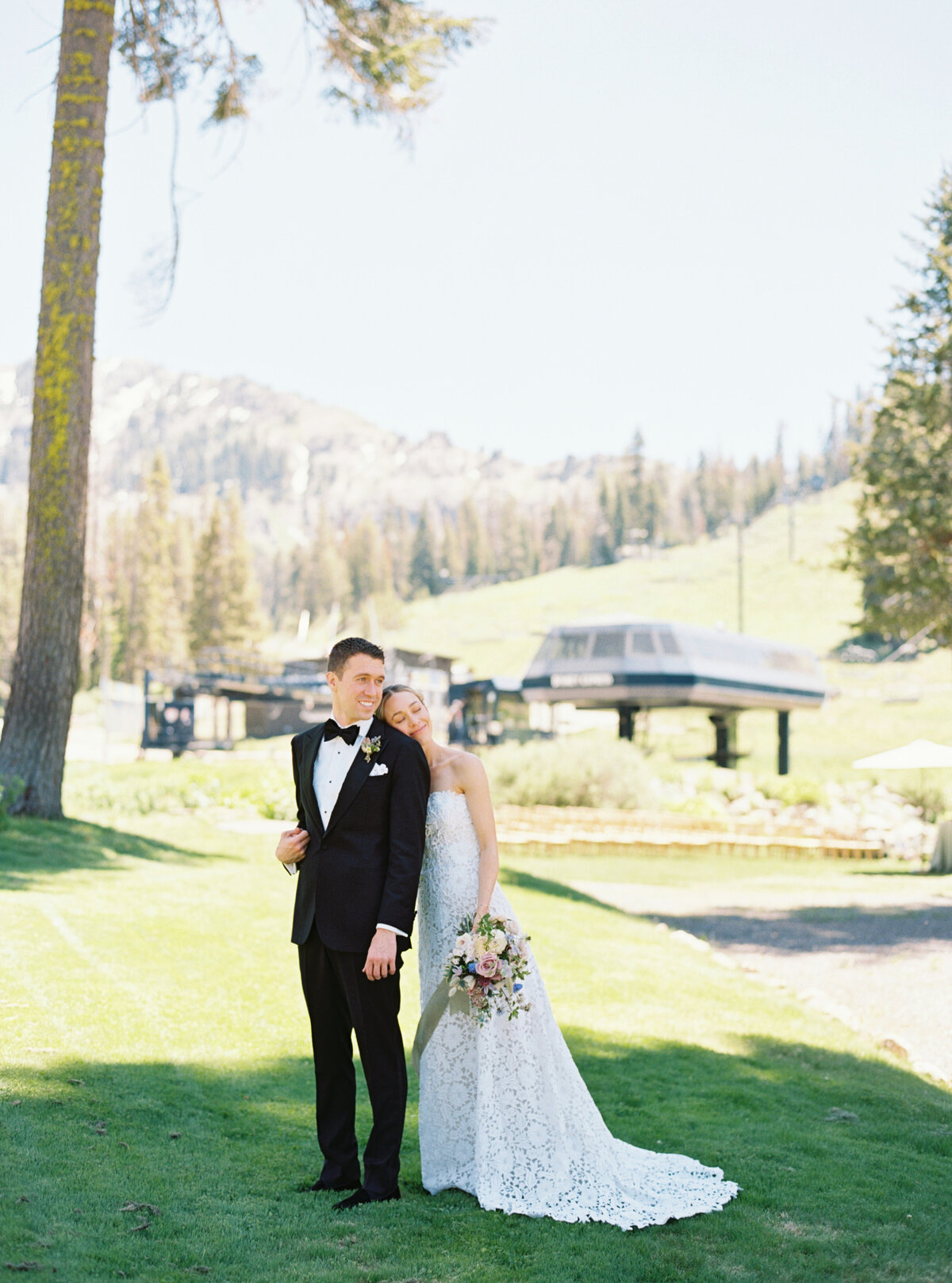 Lake_Tahoe_Ski_Resort_Wedding_014