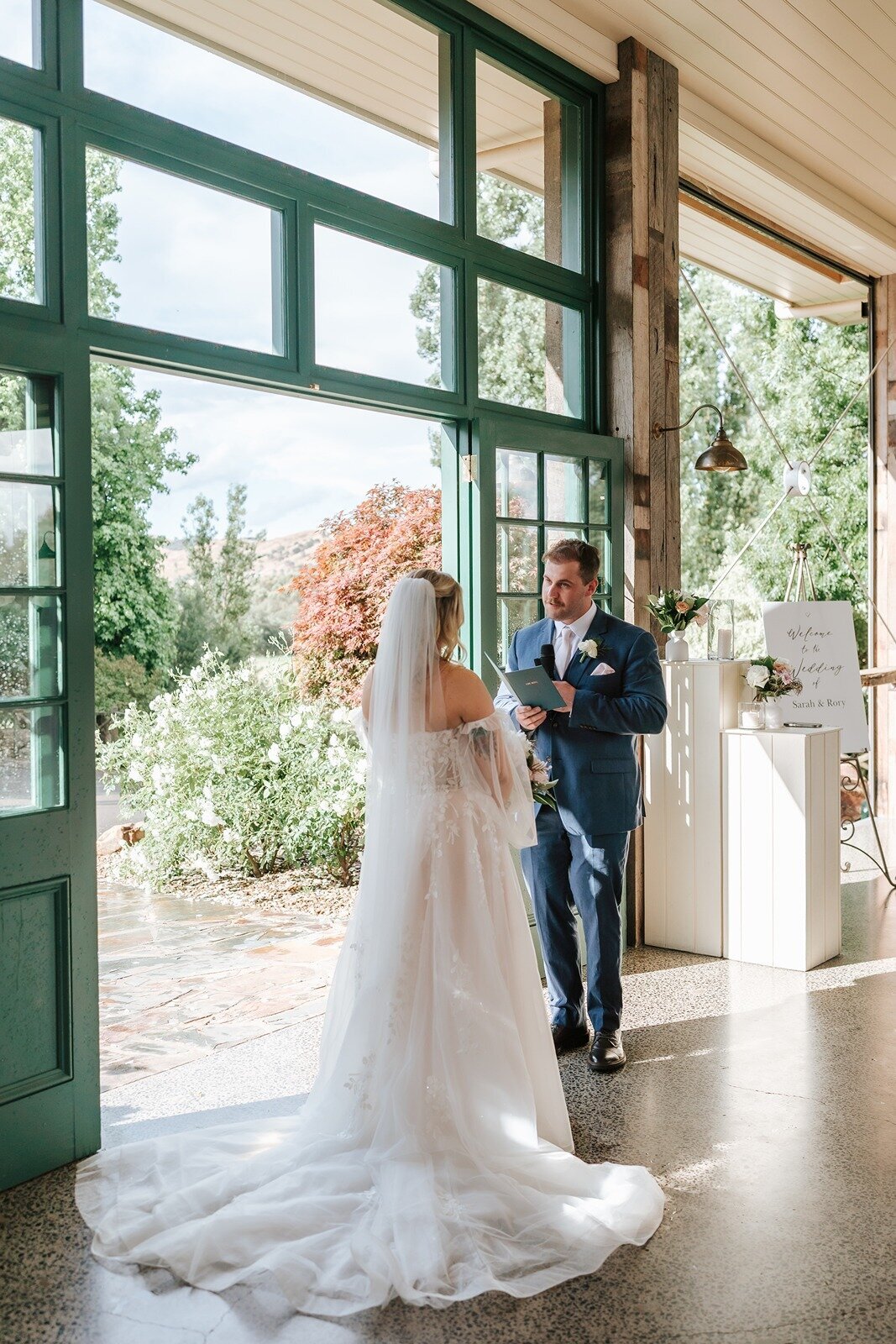 Elope-styled-micro-small-intimate-wedding-elopement-flowerdale-estate13