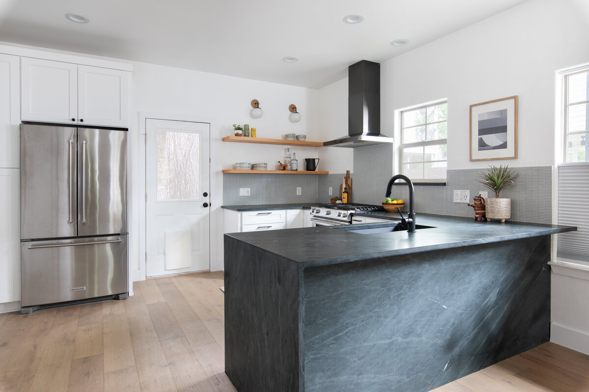 hello-home-austin-modern-kitchen-remodel-with-open-shelving-soapstone-countertops-9