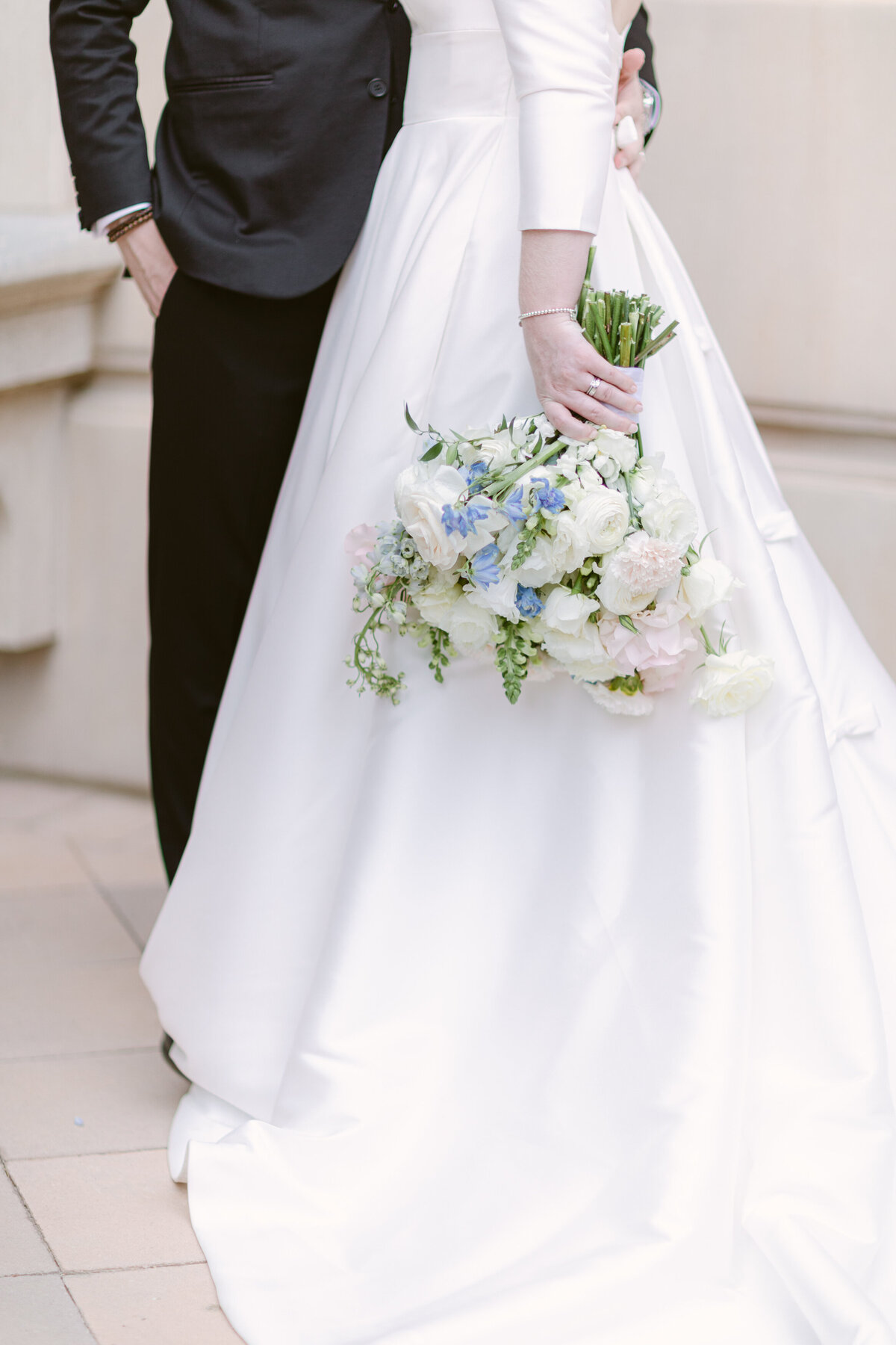 of-the-desert-flor-las-vegas-wedding-florist-hilton-lake-las-vegas-0011