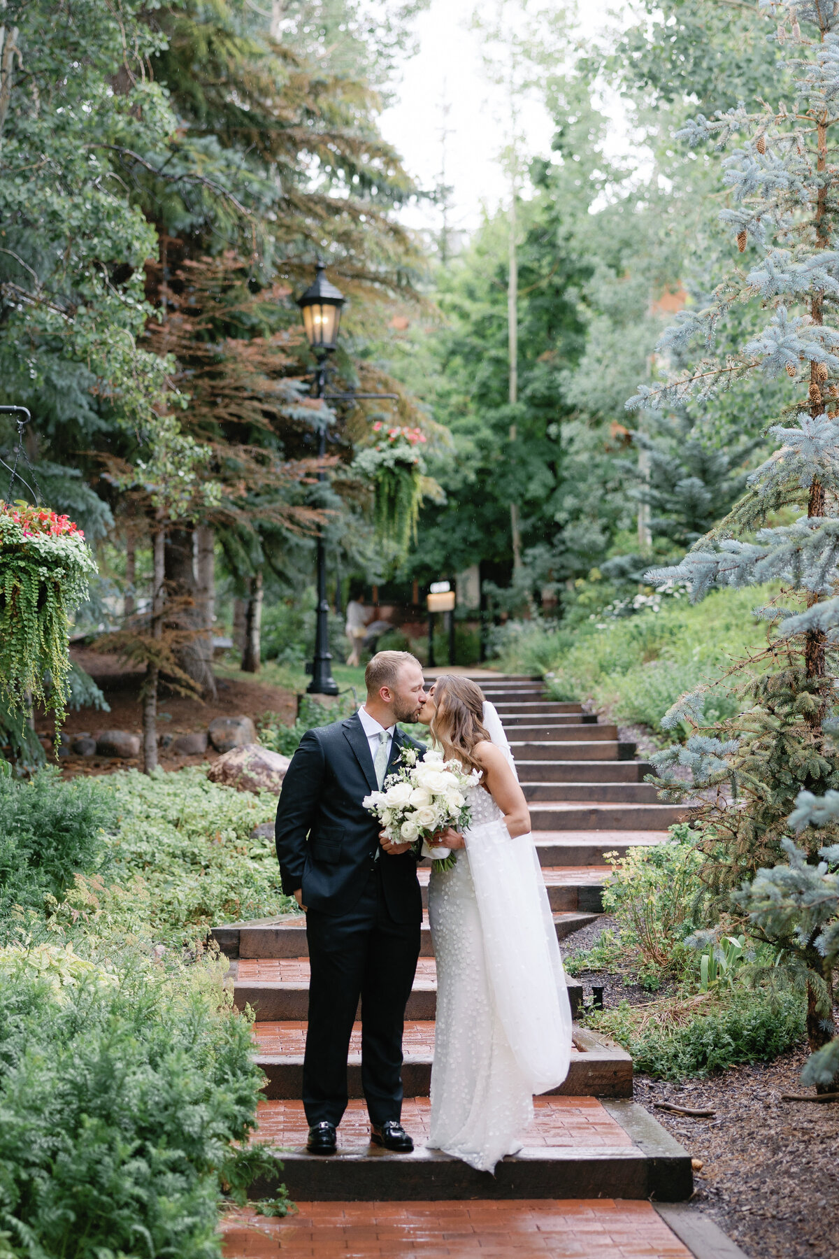 8.18-Maria-Andrew-the-10th-wedding-vail-93 (1)