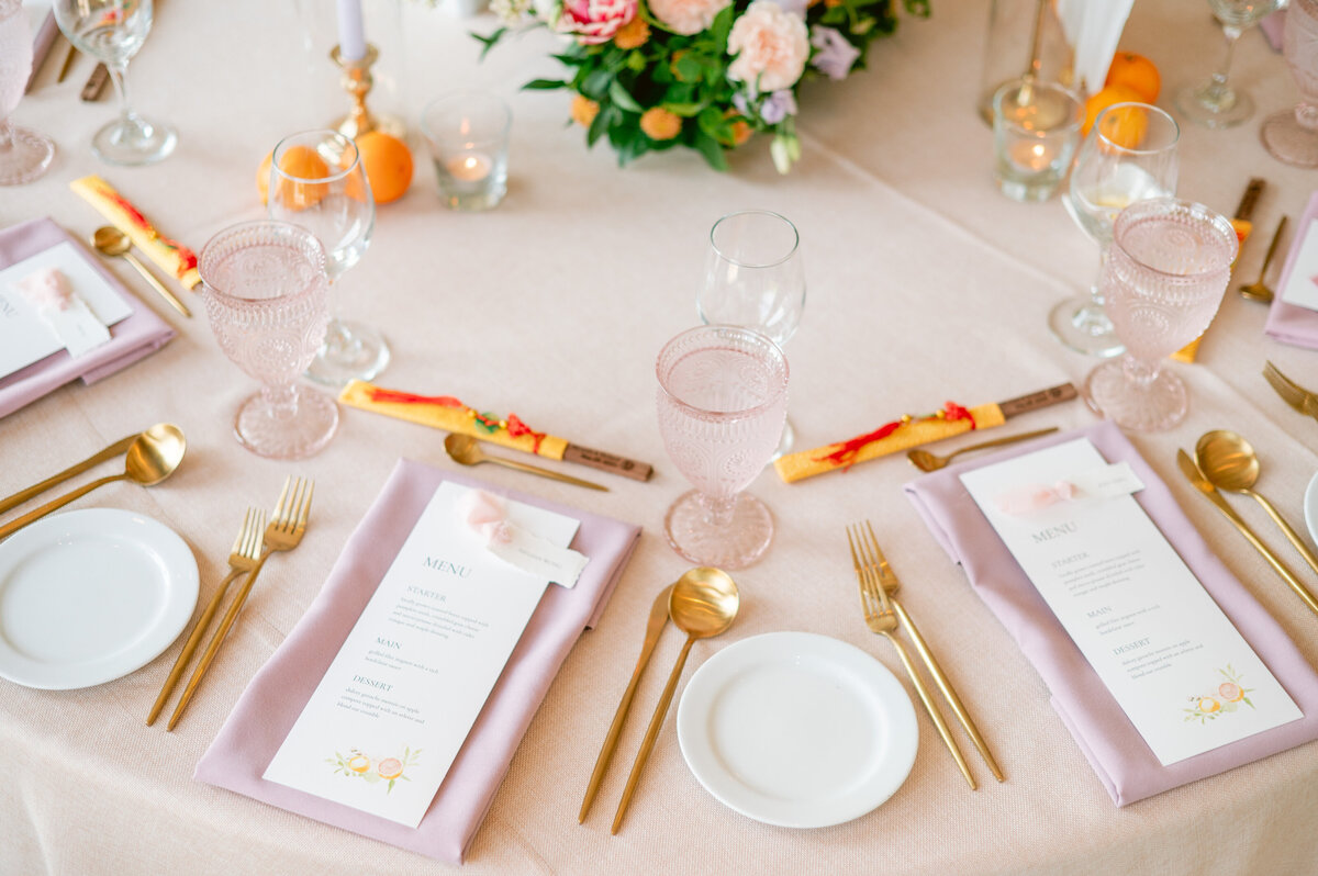 Le Belvedere-Bright-Spring-Floral-Wedding-Photography-by-Emma 50