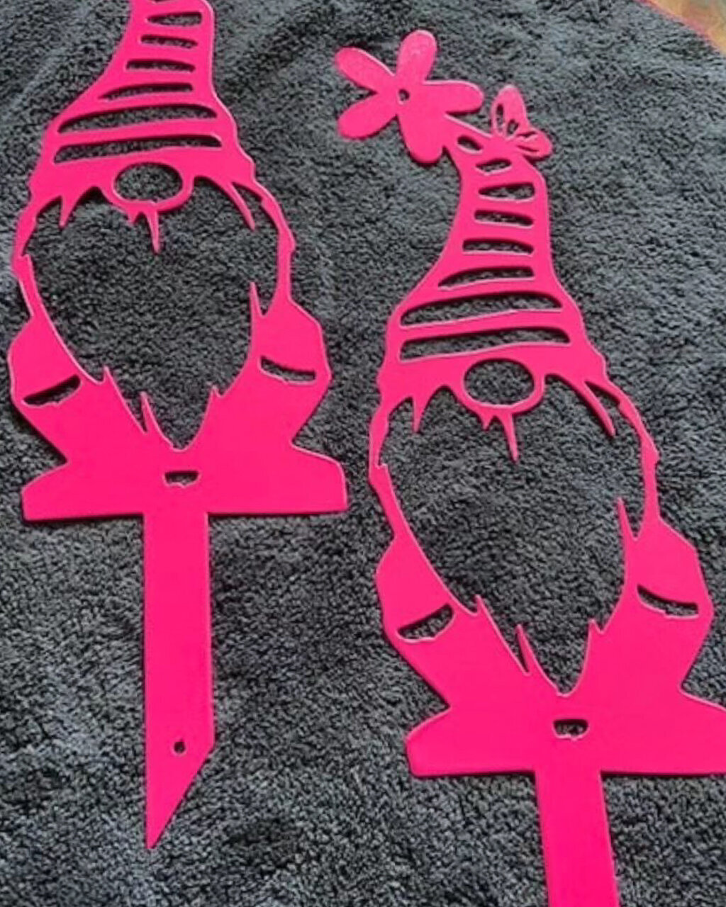 pink gnomes_edited