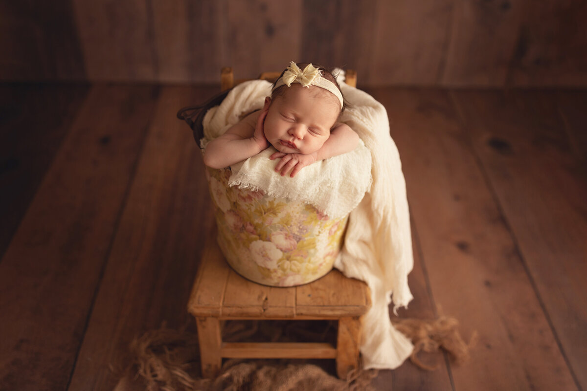 Susie Boston Photography Susan McAvoy Boston maternity newborn photographer editorial fine-art approach studio photography motherhood luxury best maternity photographer best newborn photographer in Boston23