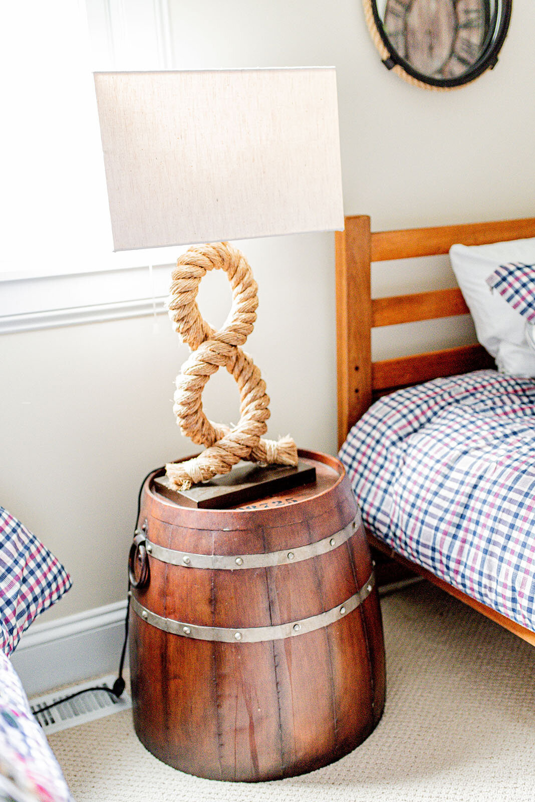 7Elements_IndianLake_SideTable02