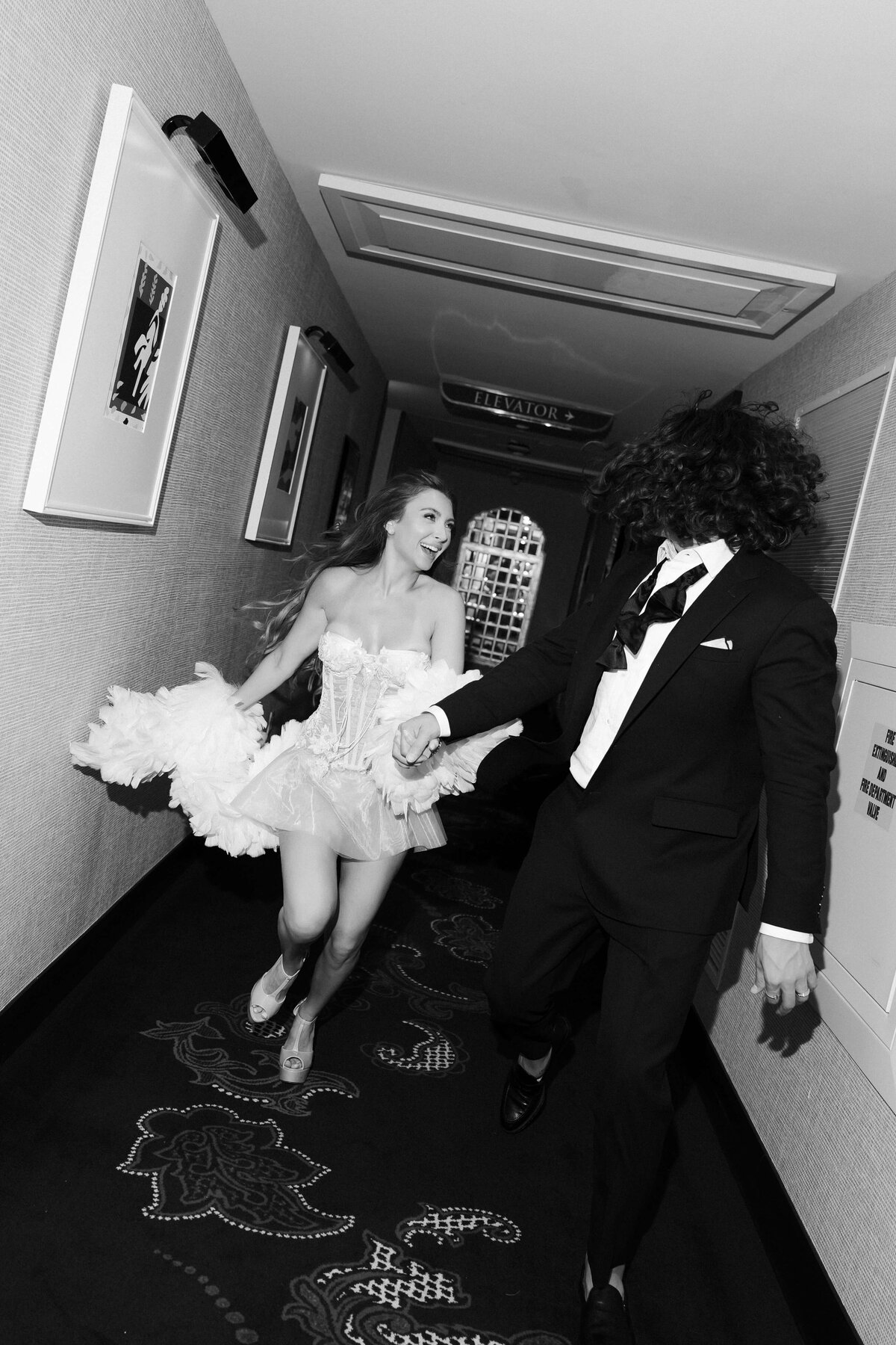 101_riskyexposure_shoshana-kyle_las-vegas-elopement-photography