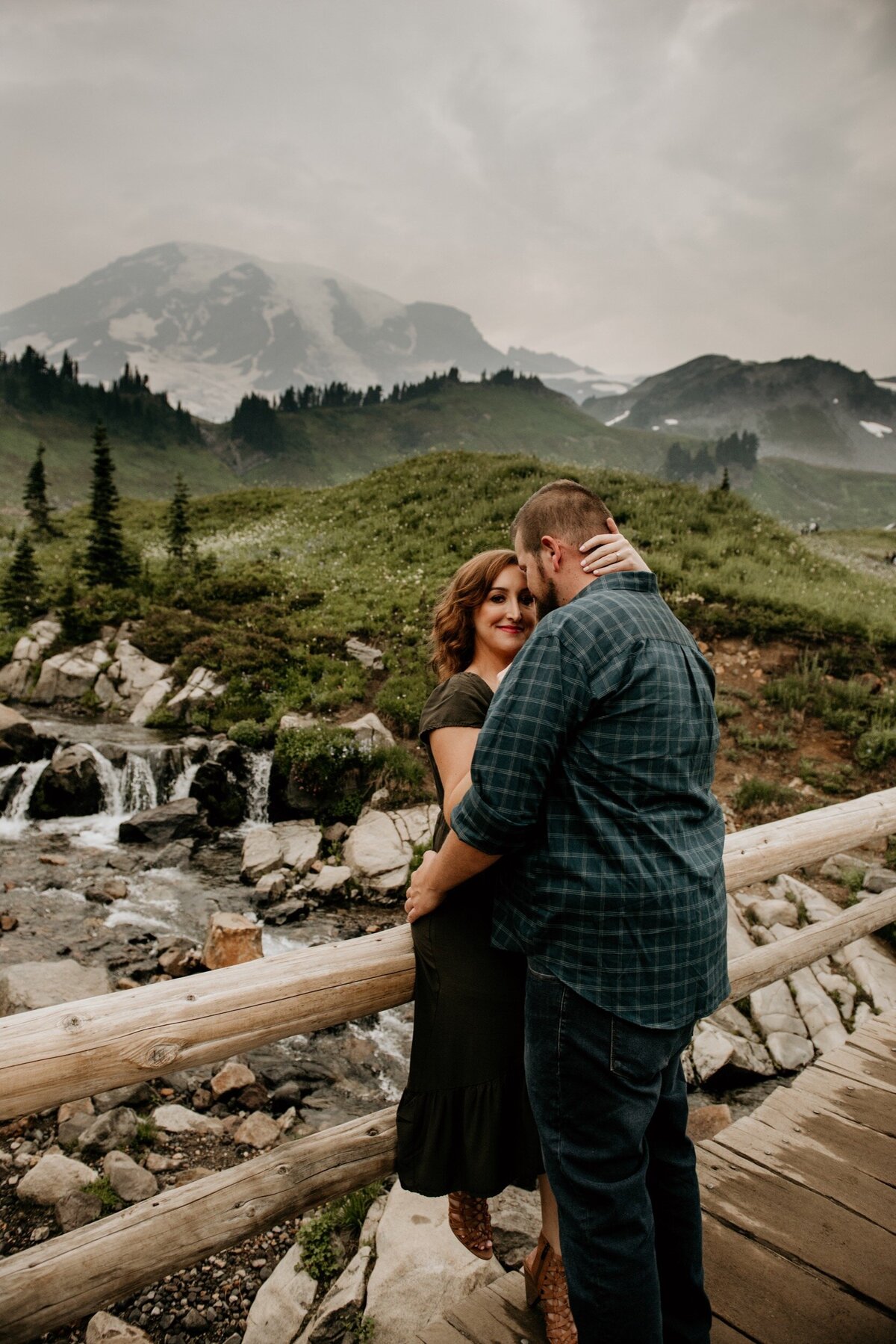 engagement photos mount rainier np