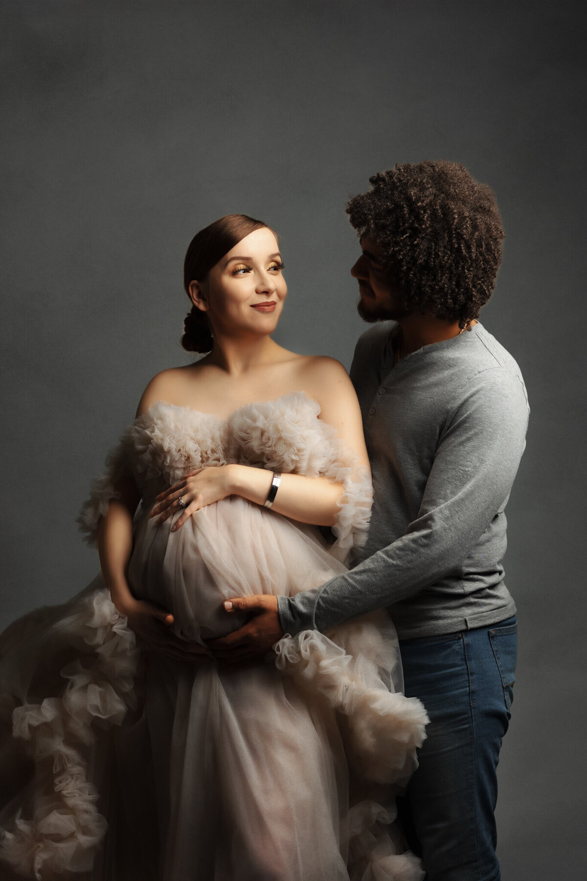 NW Arkansas maternity photographer, maternity photography near me, maternity portraits NW Arkansas, pregnancy photoshoot near me