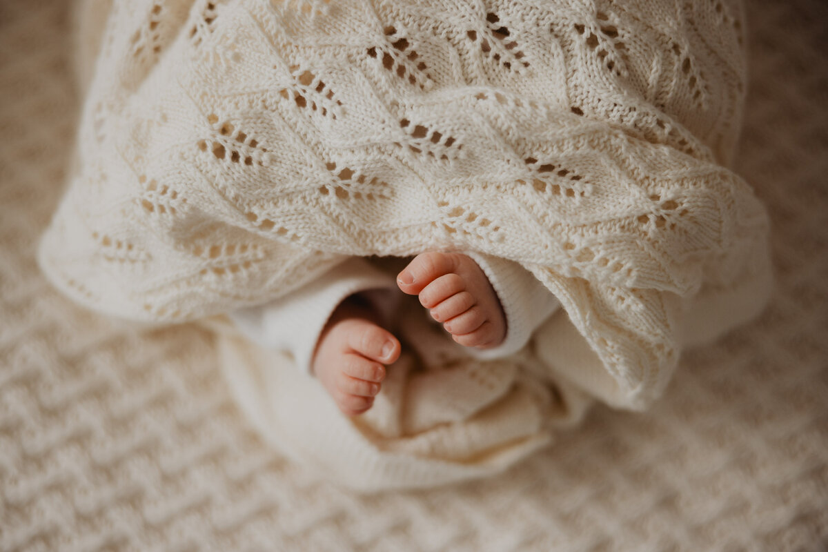 lauren-gray-sydney-newborn-photographer-230801-0109