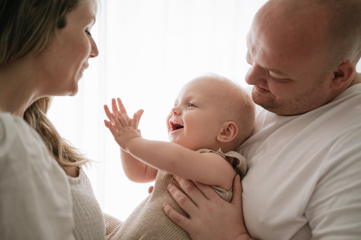 Suzi Bird Newborn, Maternity and Family Photographer in Clevedon, Bristol, North Somerset