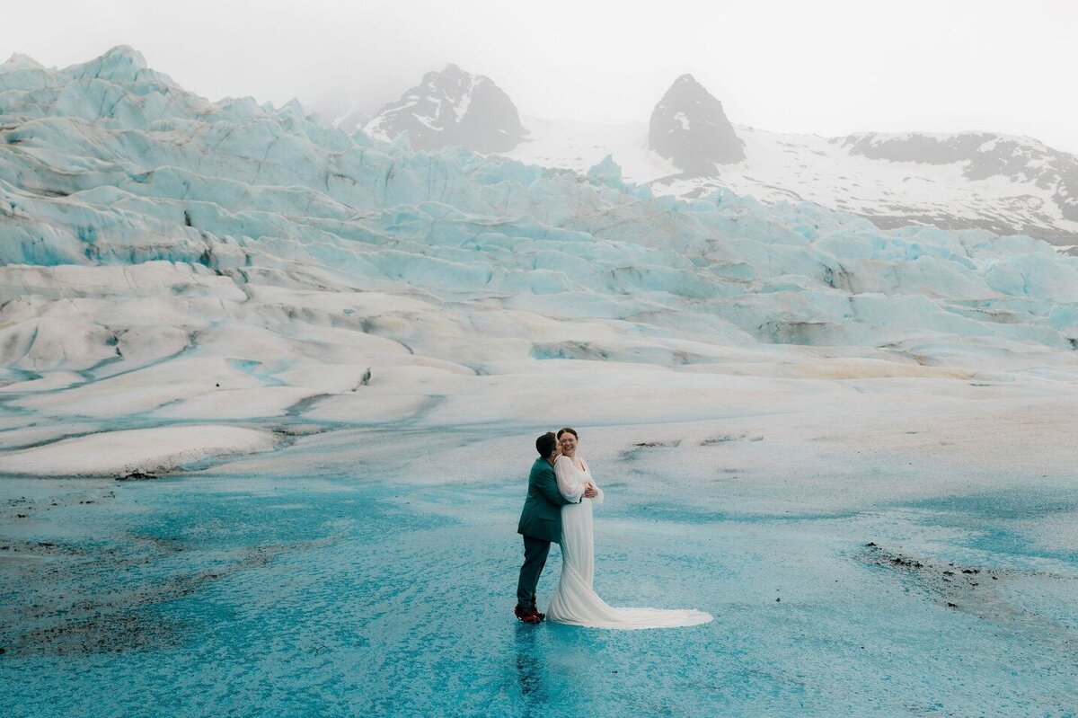 elope-in-minnesota-335