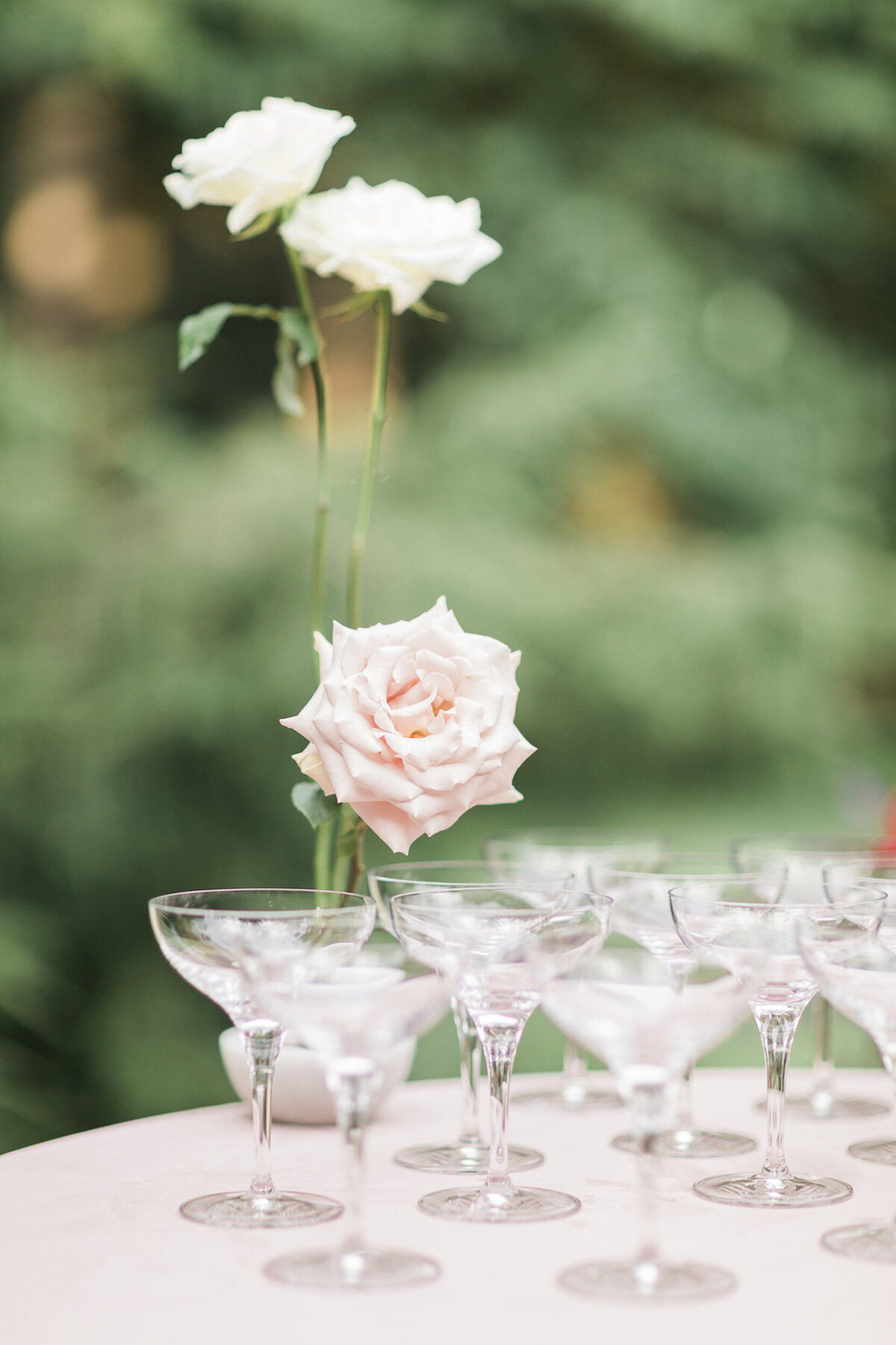 floral-details-champagne-table-2