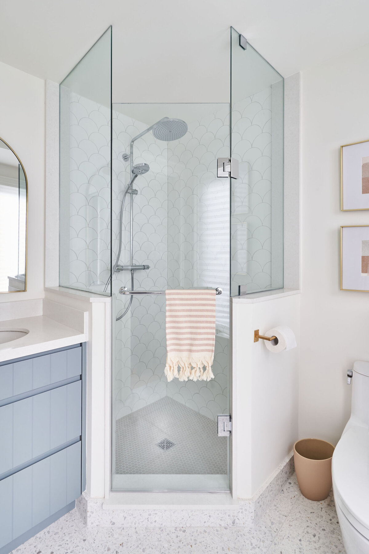 Small but airy bathroom