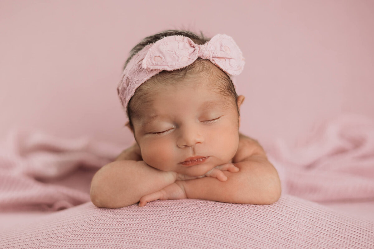 newborn-baby-girl-in-pink-harrisburg-pa