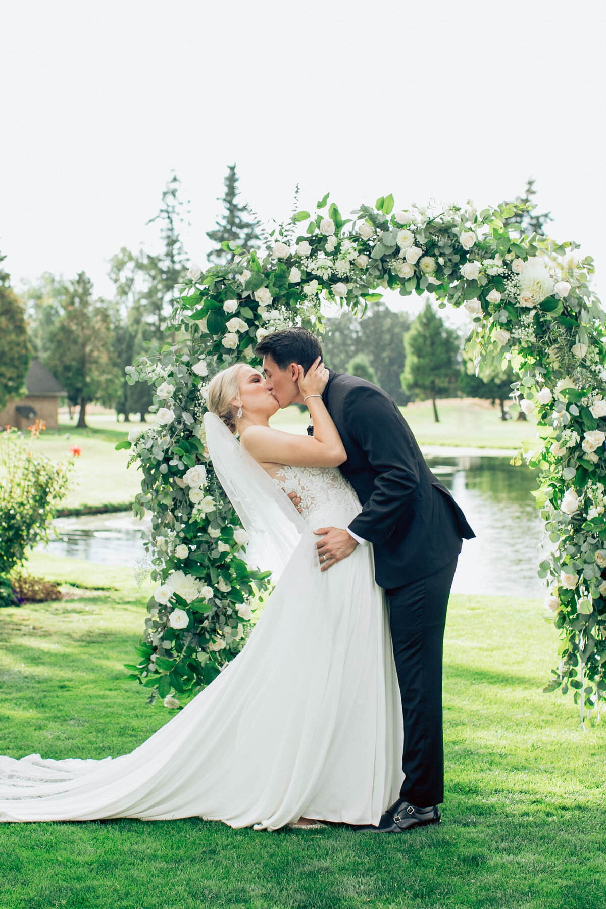 reserve-wedding-oregon-aniko-19