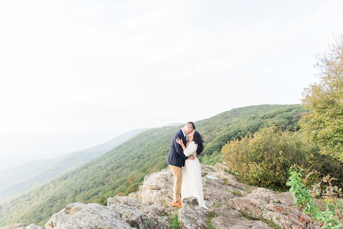 shenandoah-national-park-engagement-photos-virginia-film-photographer8