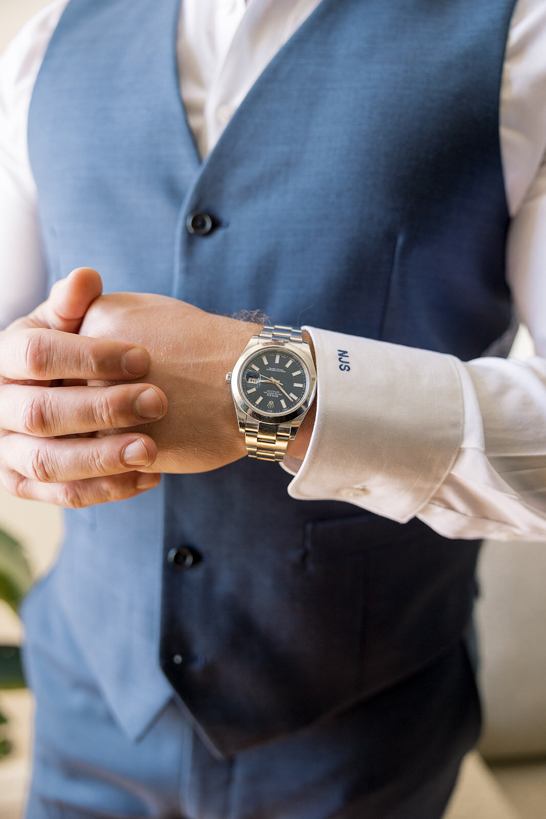 groom-getting-ready-ocean-house-ri-2