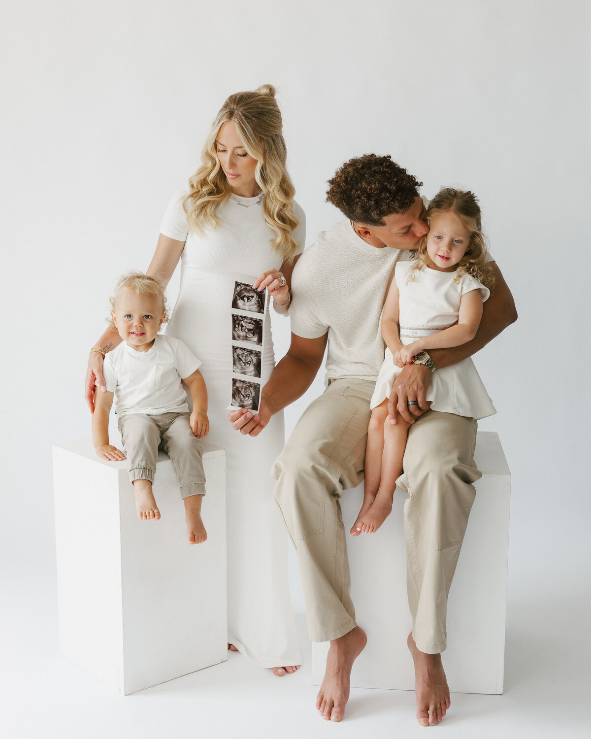 MahomesFamily_SydneySchneiderPhotography-6857