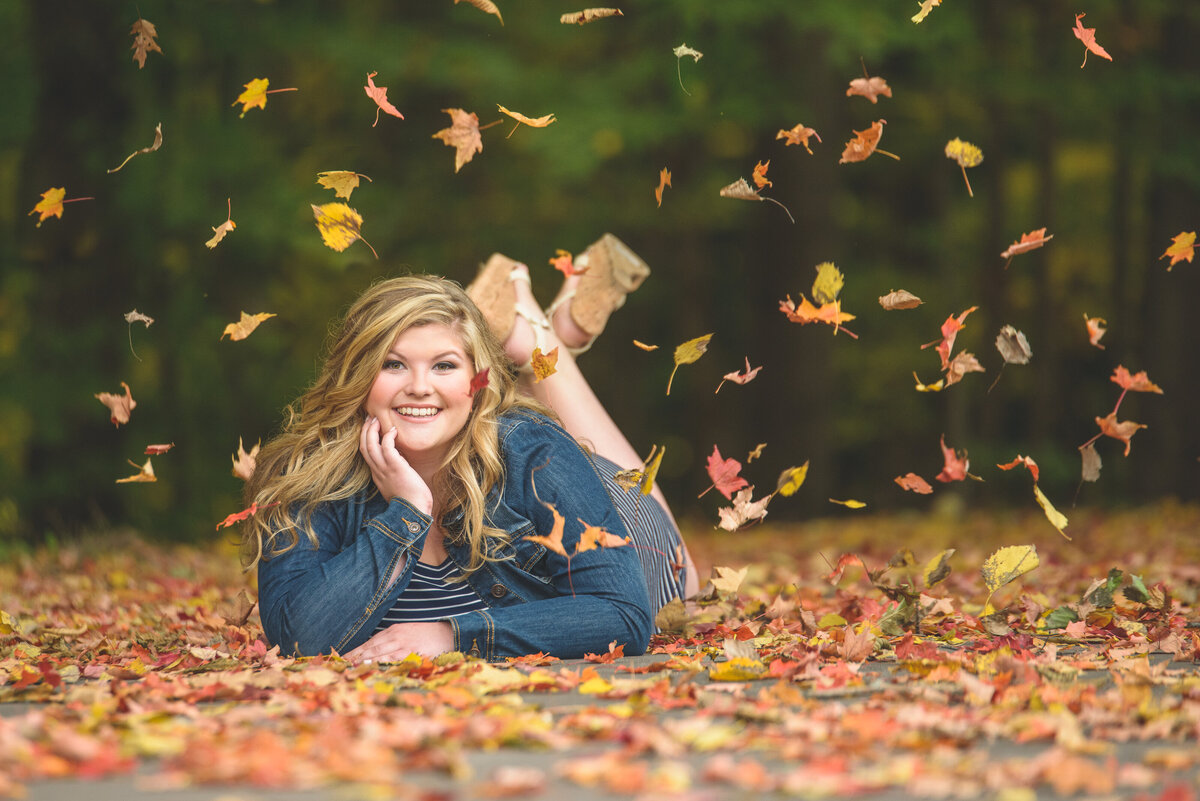 Holland-MI-Nature-and-Beach-Senior-Pictures-07